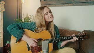 Sabrina Carpenter - Manchild